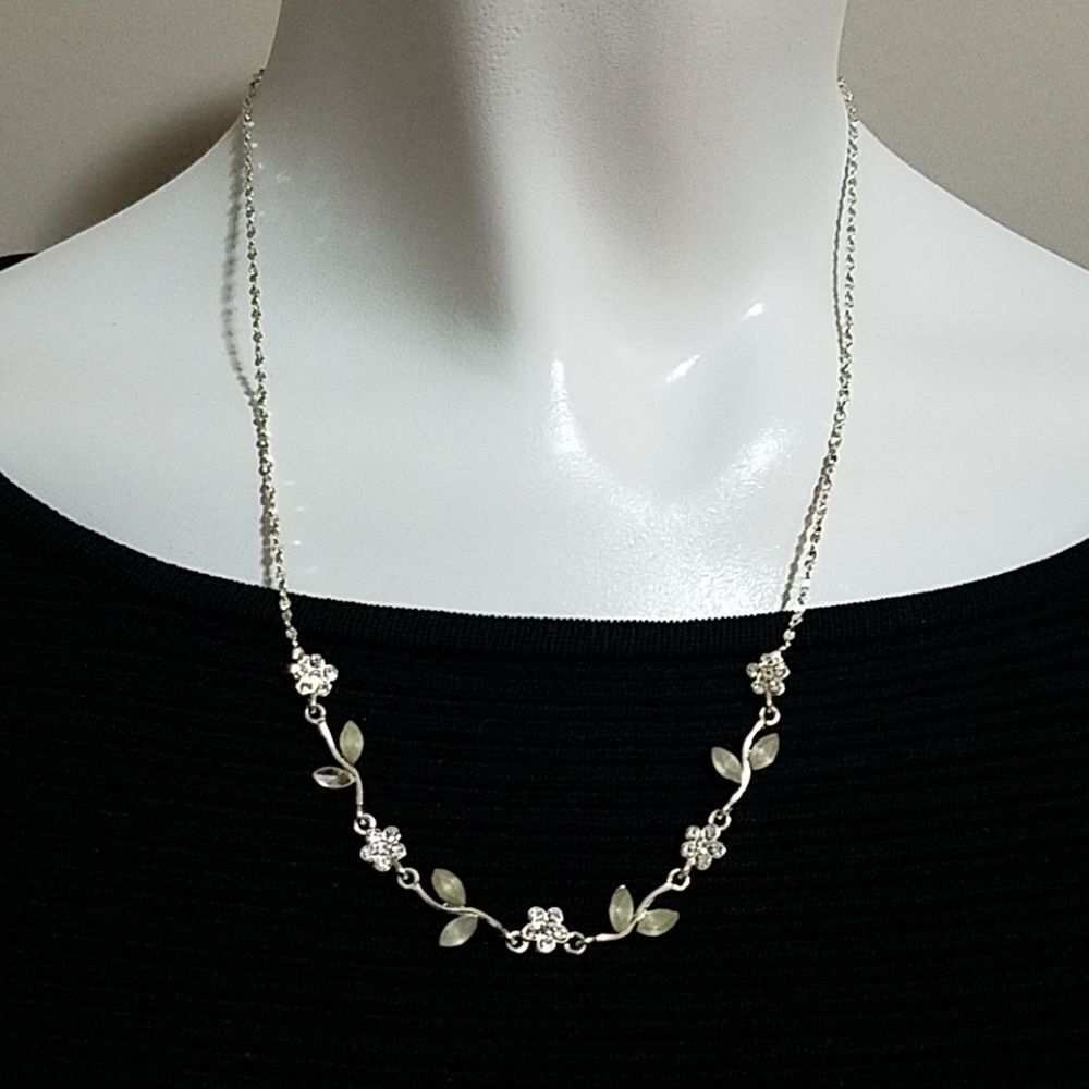 Icing Silver Necklace  - Picture 1 of 3